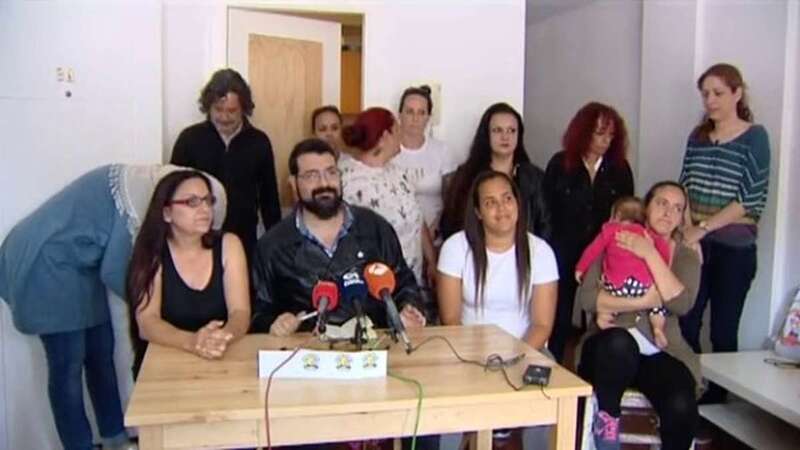 Momento de la rueda de prensa convocada este lunes por el sindicato de inquilinos de Gran Canaria (Fotograma de RTVC)